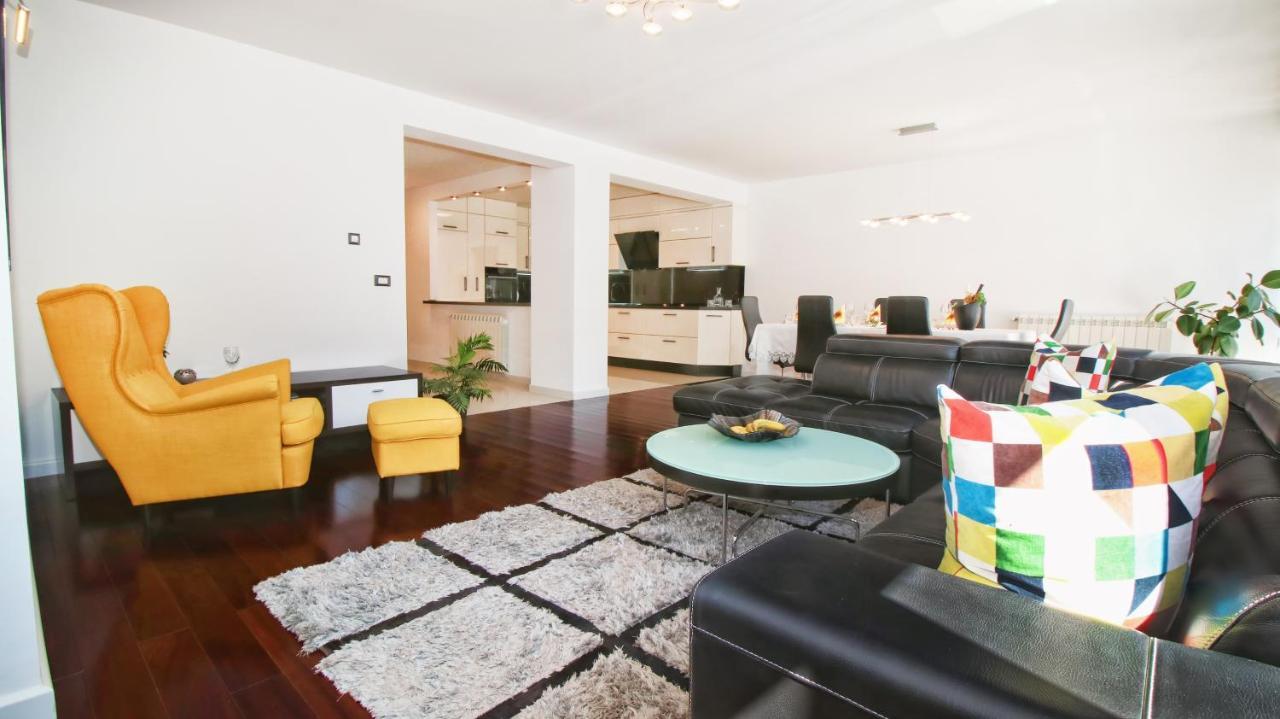 Guesthouse Esma Rovinj Eksteriør billede