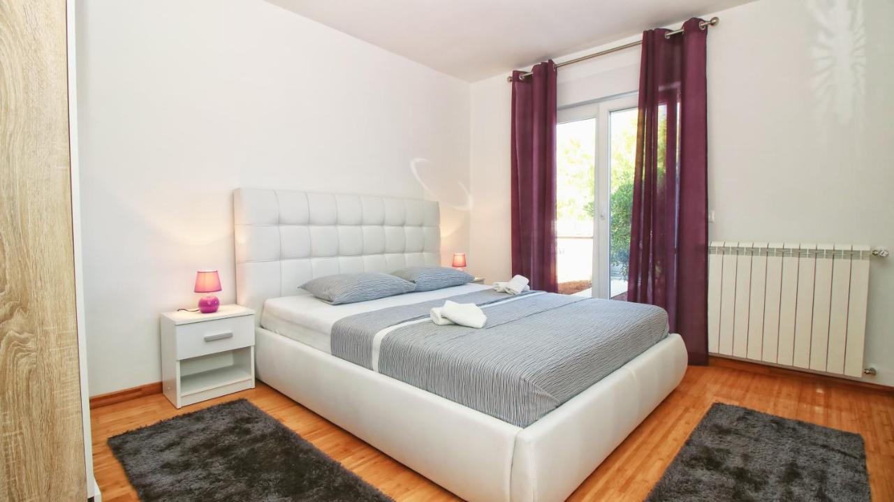 Guesthouse Esma Rovinj Eksteriør billede